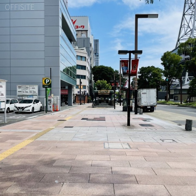 アーバンネット名古屋ネクスタビル 前面歩道