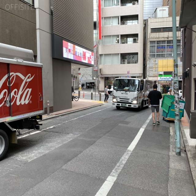平野屋ビル ビル前面道路