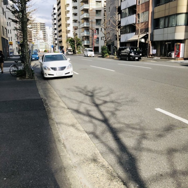 Asahiビル ビル前面道路