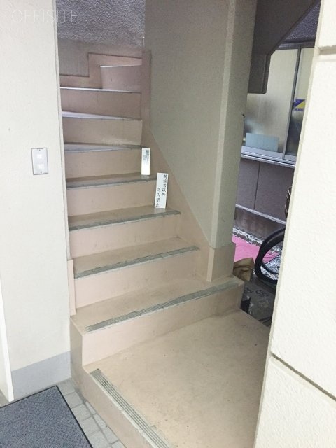 出口ビル 画像