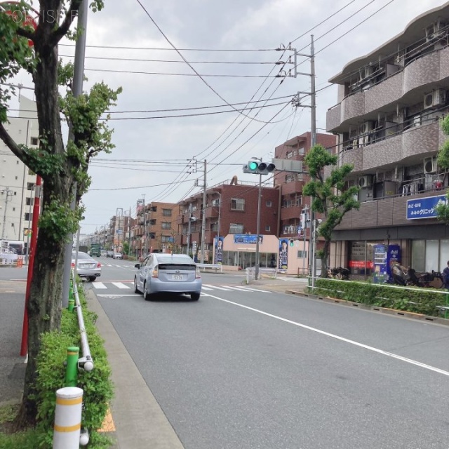 グランシャリオビル 全面道路