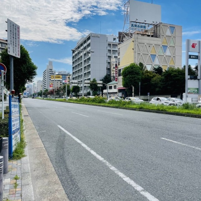 NTPプラザ東新町ビル 前面に錦通