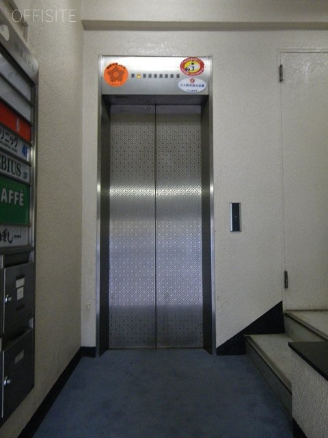 遠山ビル 画像