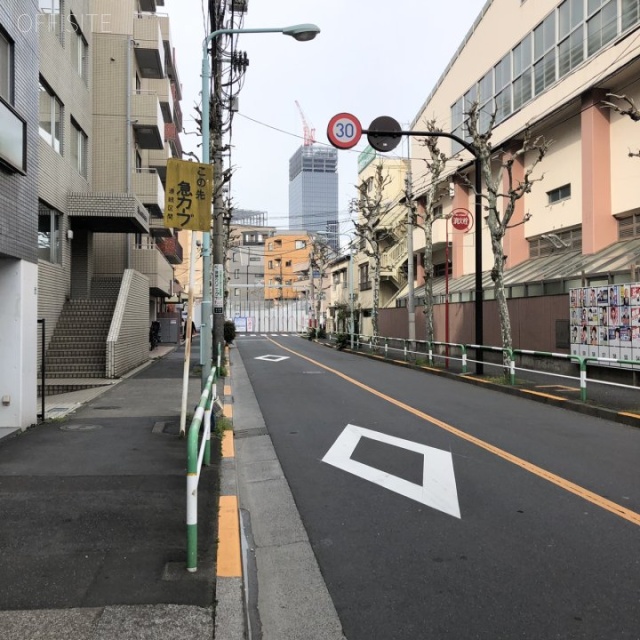 ヴィラ今井 ビル前面道路