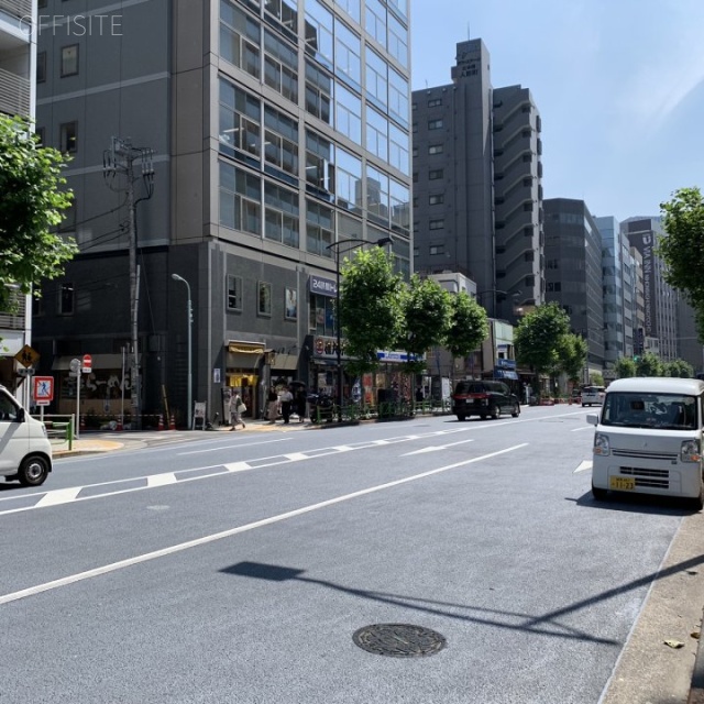 TMビル ビル前面道路