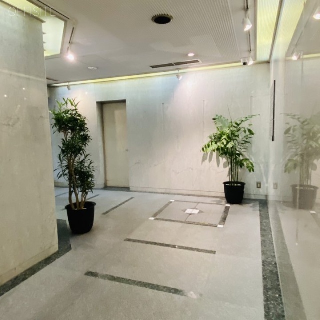 神保町スリービル　エントランス