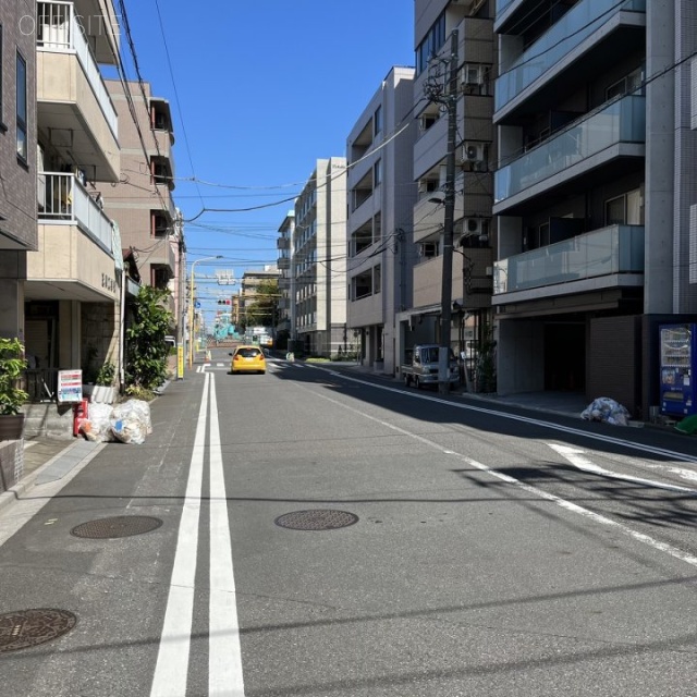 坂岸ビル 前面道路