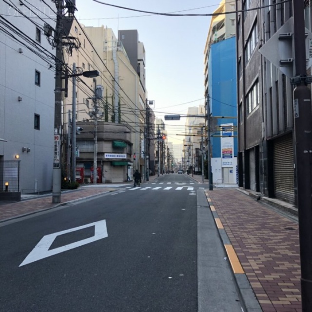 エステート梶山 ビル前面道路
