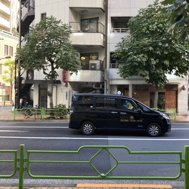 井門銀座一丁目ビル ビル前面道路