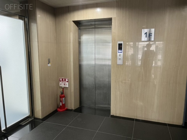 西新宿ミノシマビル　エレベーター