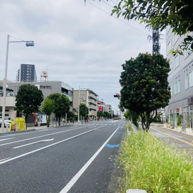 ウェルネスキューブ大宮 前面道路