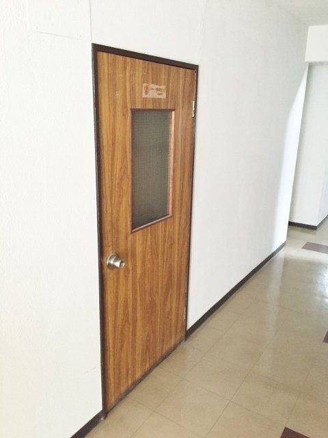 長谷川ビル エントランス