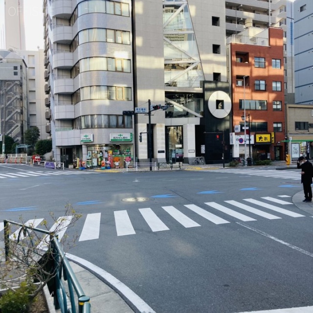 中島ビル ビル前面道路