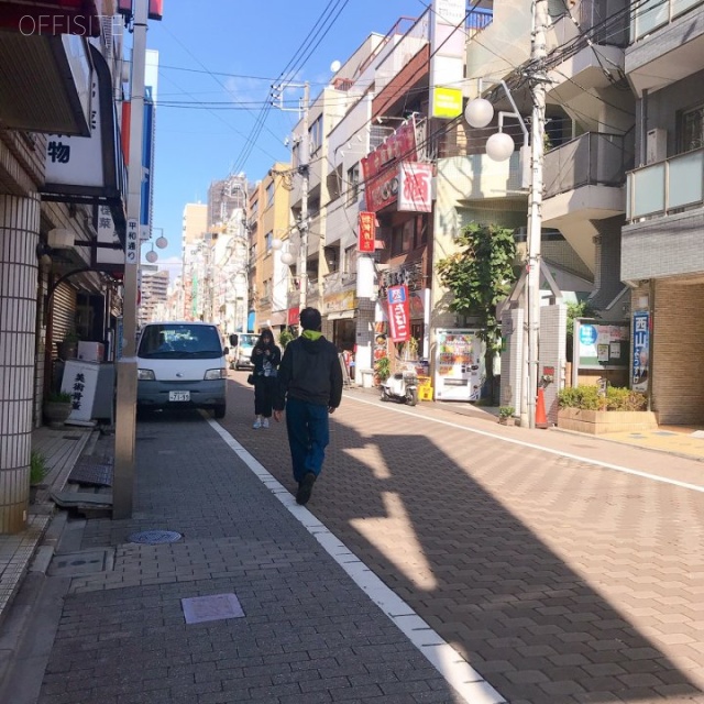 ラ・パーチェ池袋 ビル前面道路