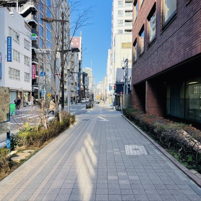 稲村ビル 前面歩道