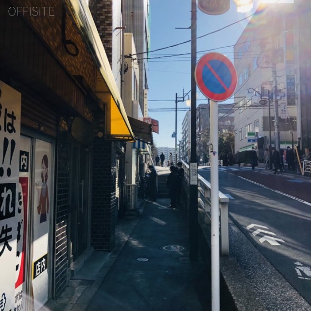 セキネビル ビル前面道路