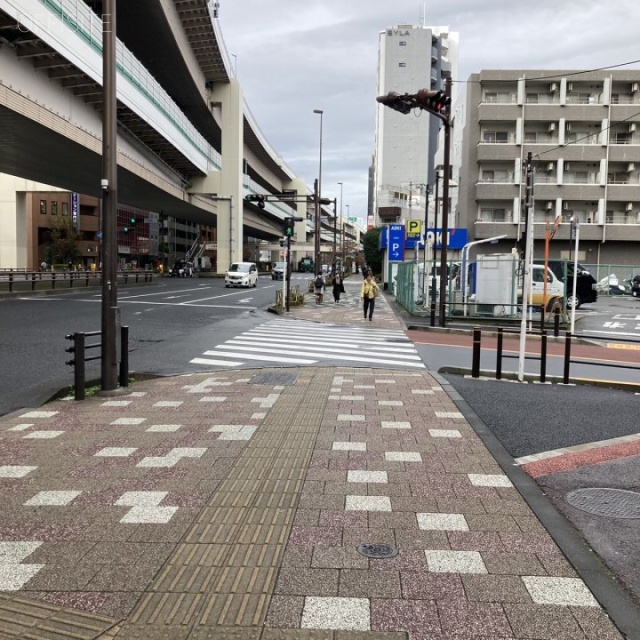 板橋スカイプラザ 前面道路