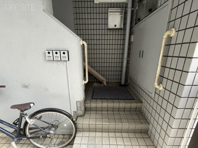 霞ハイツ　エントランス