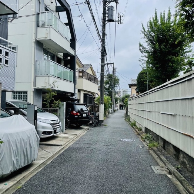 高田馬場YSビル ビル全面道路