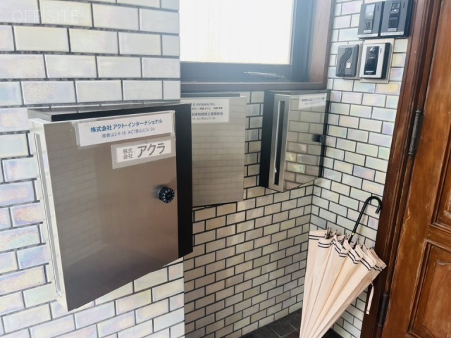 ACT南青山ビル　エントランス