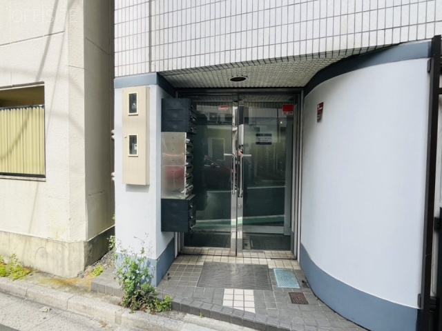 巣鴨桜並木通りビル　エントランス
