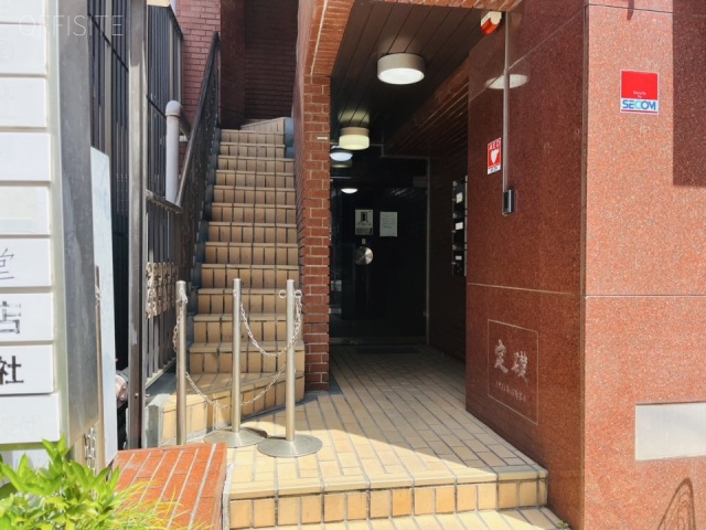 斉藤ビル　エントランス