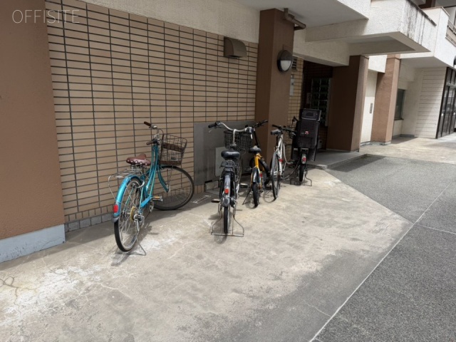 メゾンド六番町　駐輪スペース