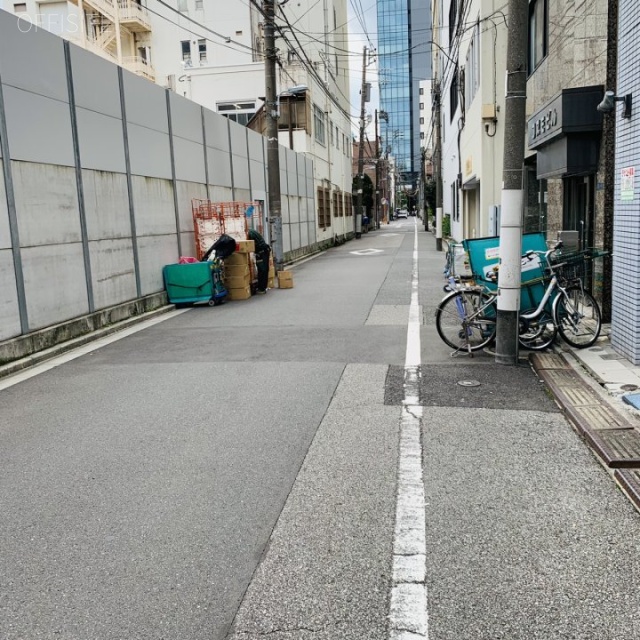 桃山興産ビル ビル前面道路