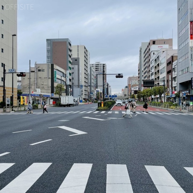 亀戸東口駅前ビル ビル前面道路