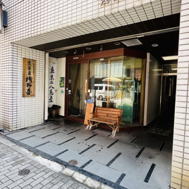 浅野屋ビル エントランス