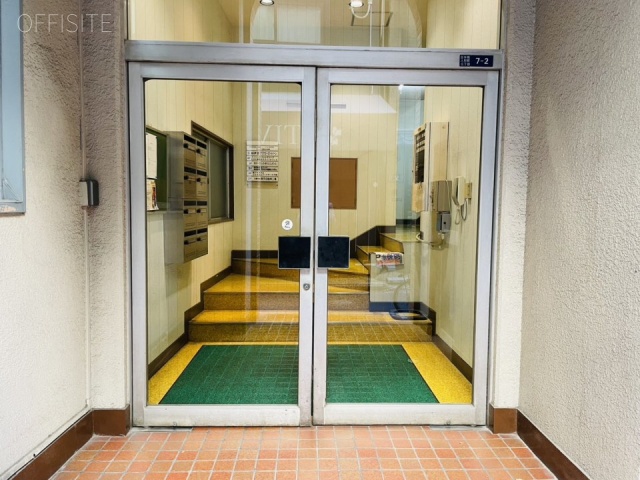 原ビル オフィスビル出入口