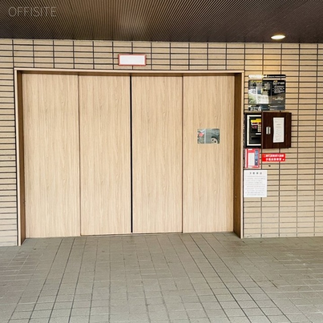 いちご名駅中駒ビル　駐車場