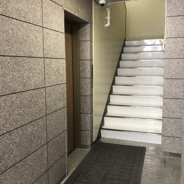 千石屋ビル エントランス