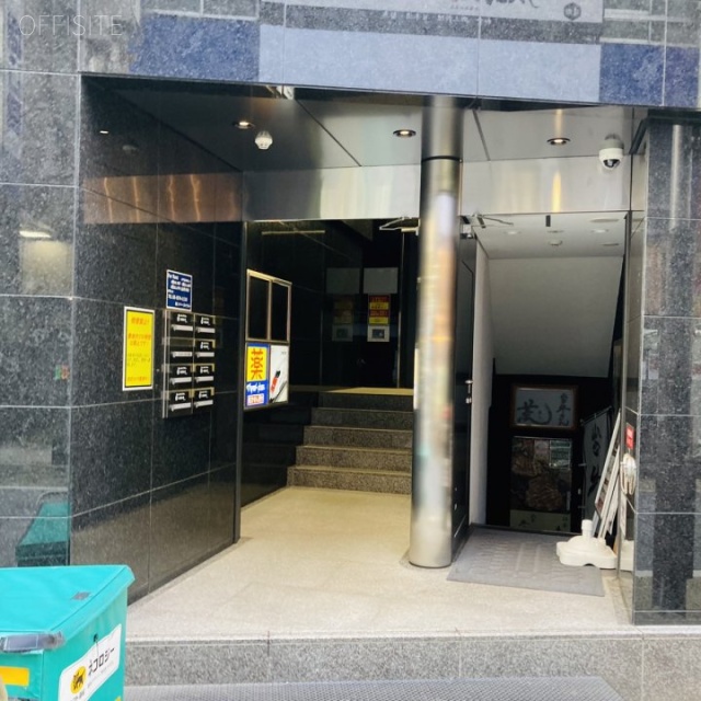 井門西新宿ビル エントランス