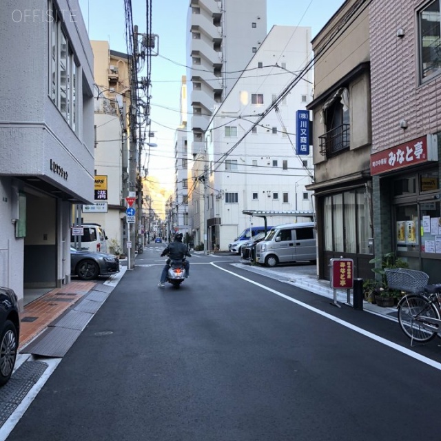 ボナクオリアⅩⅡ浅草橋 ビル前面道路