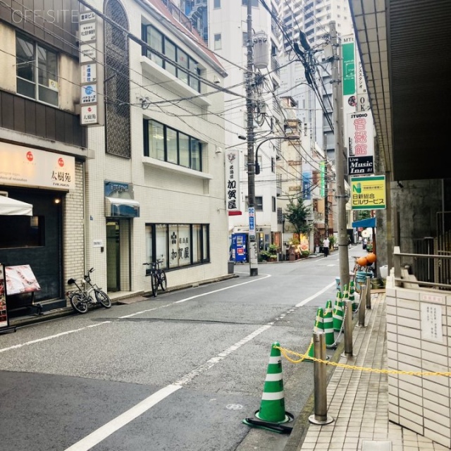 YS第一ビル ビル前面道路