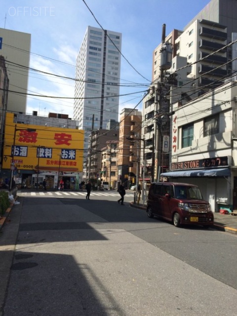 福地ビル ビル前面道路