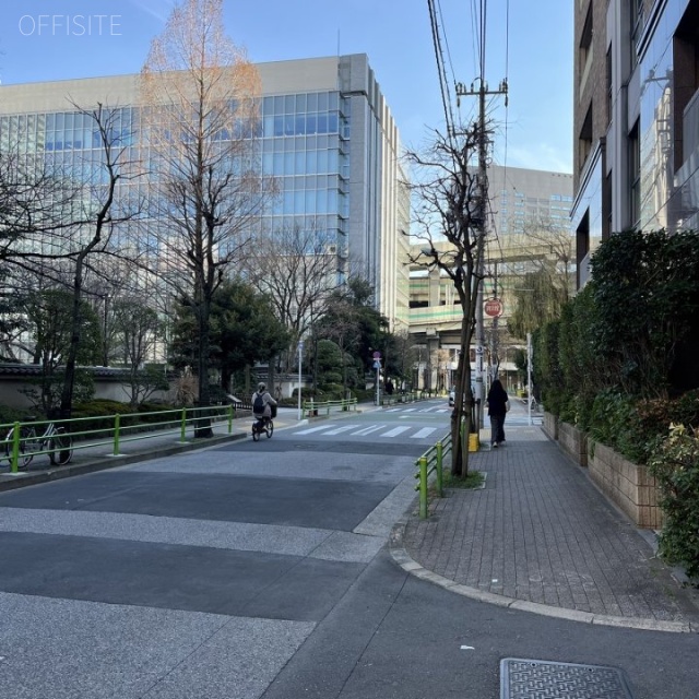 小暮商店ビル 前面道路