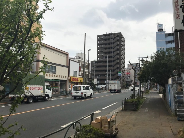 ハイムミッドランド ビル前面道路