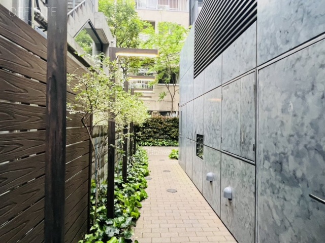 ARISTO南青山　エントランス