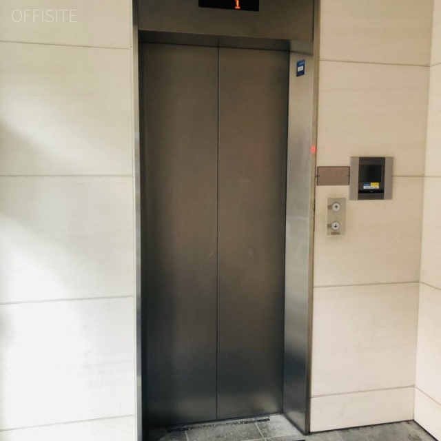 SDビル エレベーター