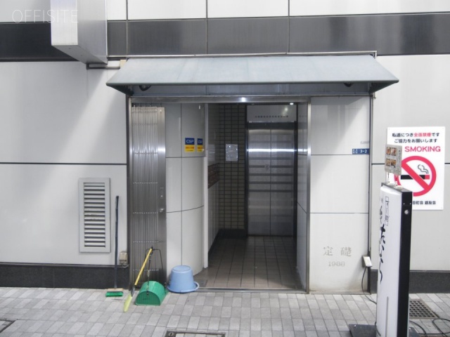 銀座槁(ぎんざはし)ビル エントランス