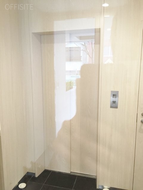 ルースタワー 画像