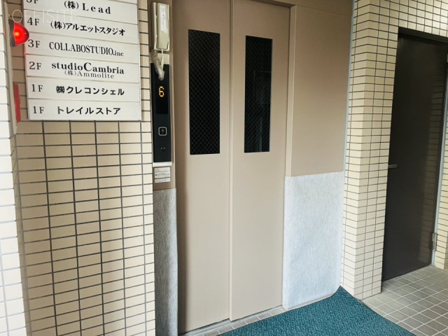 大山ビル　エントランス