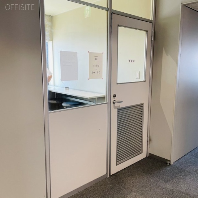 十六銀行名古屋ビル　20Fの喫煙室
