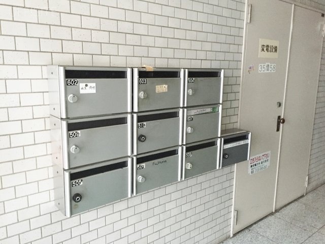 レジェンド五反田 郵便受け
