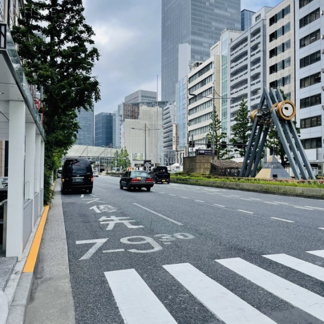 越前屋ビル ビル前面道路