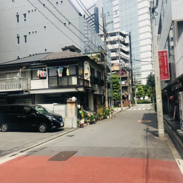 ストークビル北品川 ビル前面道路