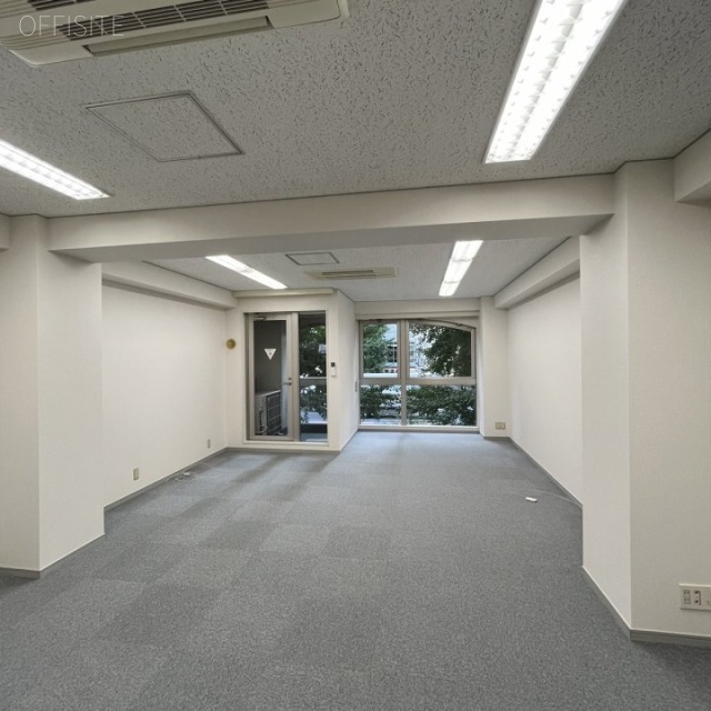 曙ビル 内装