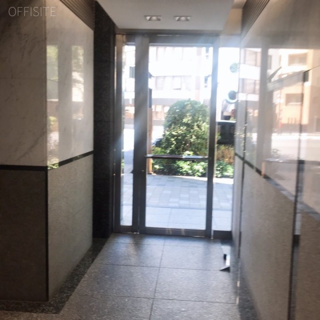 友泉東日本橋駅前ビル エントランス